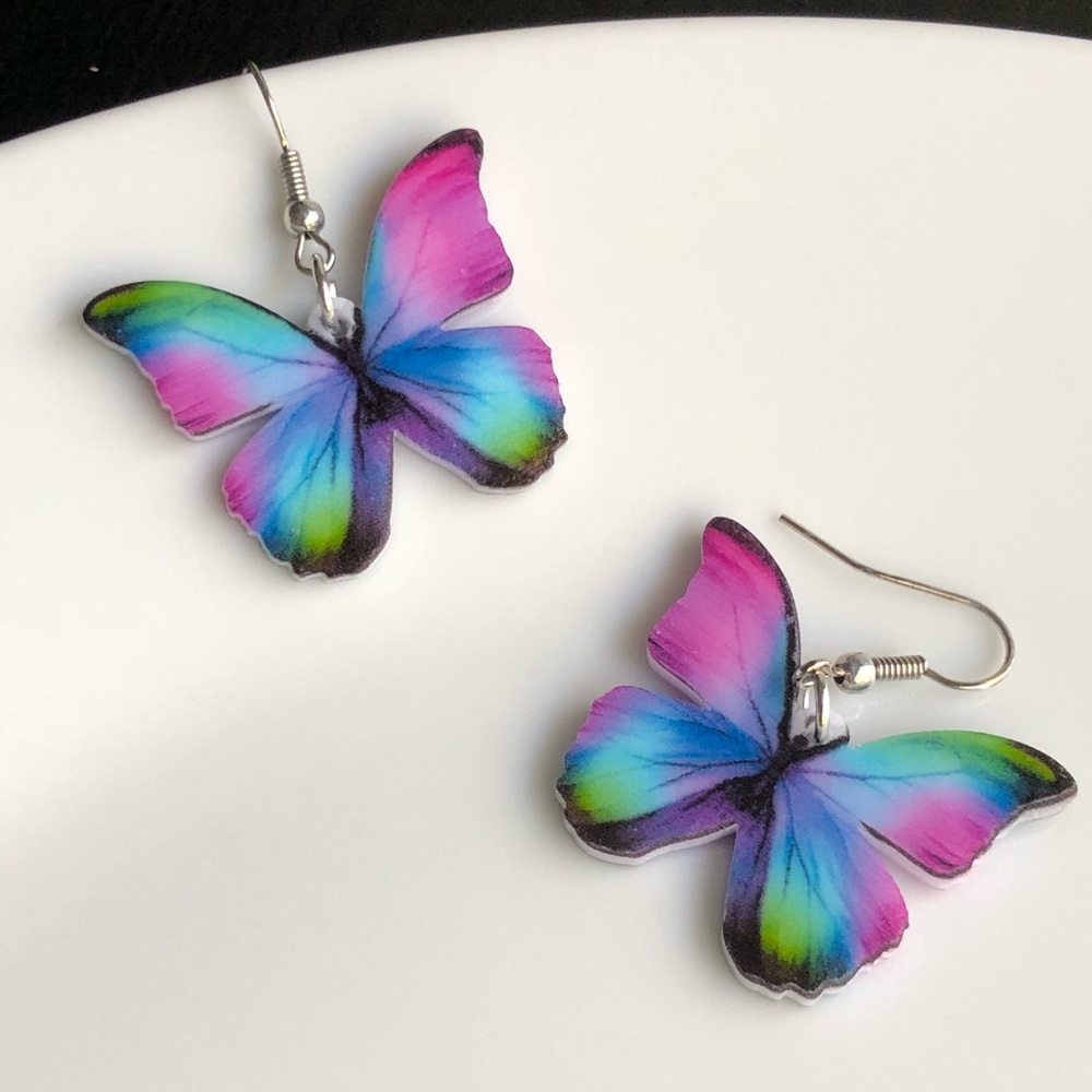 NEW Acrylic Purple Butterfly Earrings - Picture 2 of 6